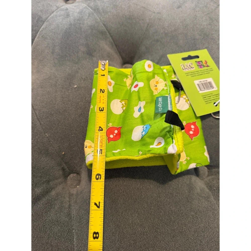 A&E Cage Co Happy Beaks Bird Hut Small Green New HB1507M Chick Pattern Fleece